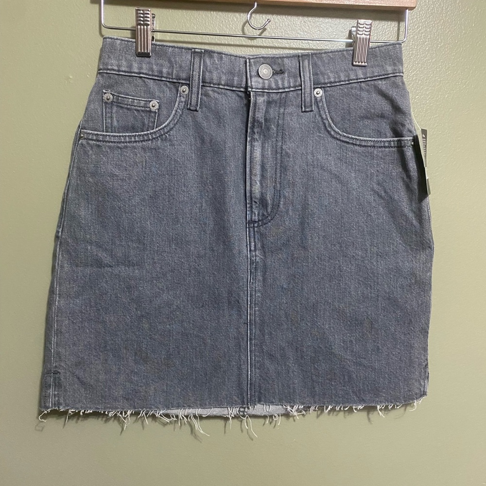 NWT Lucky Brand Grey Jean Skirt, Size 00